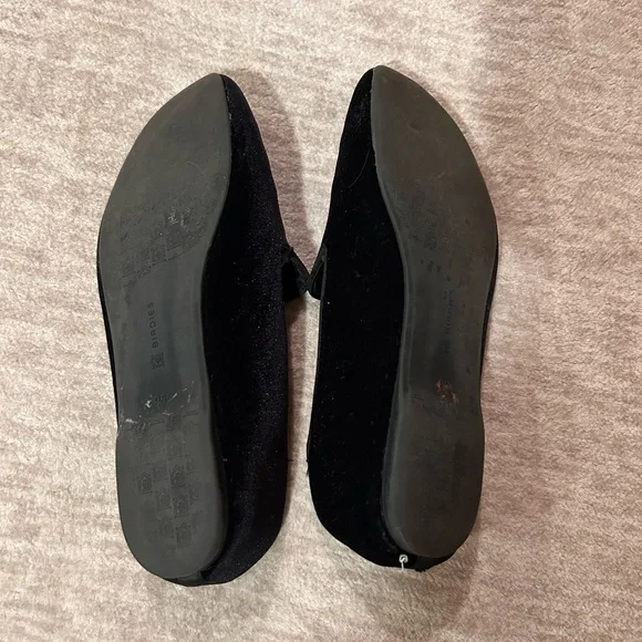 Birdies well loved velvet flat - Picture 2 of 2